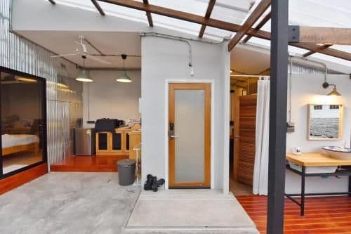 Quadruple Room with Private Bathroom