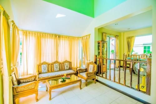 Pool Villa 3 Bed Jomtien Summertime Villa B1