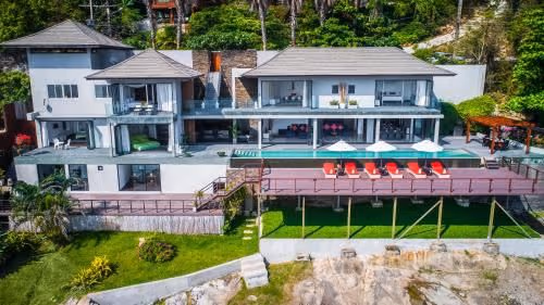 Villa with Sea View