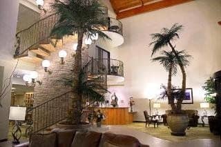 Best Western Plus Swiss Chalet Hotel & Suites Best Western Plus Swiss Chalet Hotel & Suites