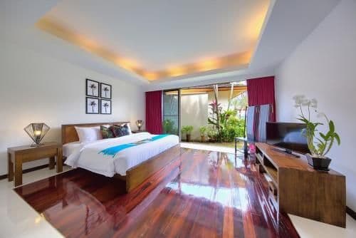 Villa - Beach Front