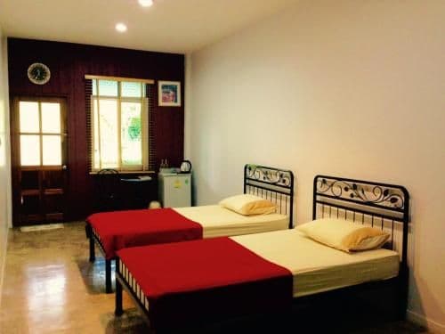 Standard Twin Room with Garden View