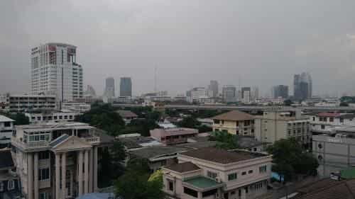 Samsen Suites/ 2 Br Suites for less Samsen Suites/ 2 Br Suites for less