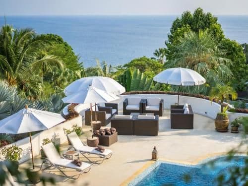 Villa with Sea View
