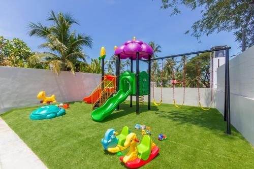 Luxury villa Bacardi in a full service resort with beachclub3