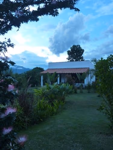 One-Bedroom Cottage - Charley's Cottage