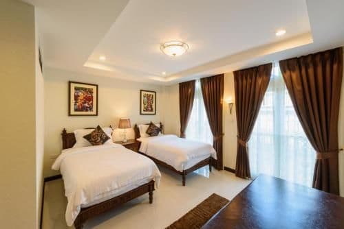 Standard Twin Room