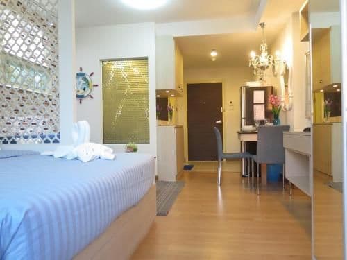 Studio Apartment with Sea View