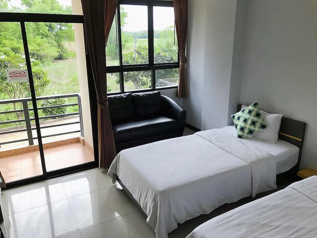 ดิไอค่อน เซอร์วิซ อพาร์ตเมนต์ (The Icon service apartment)1
