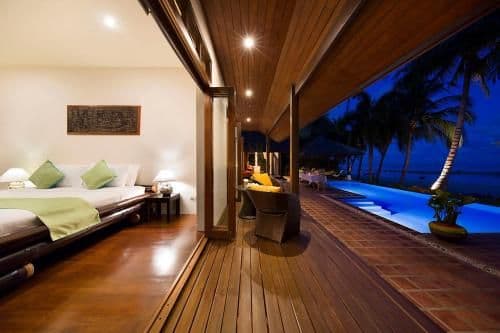 Villa - Beach Front