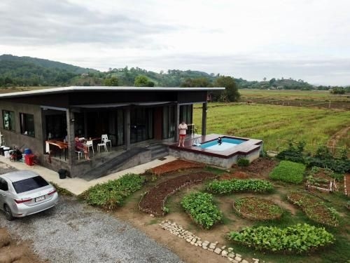 MJ Organic Farmstay0