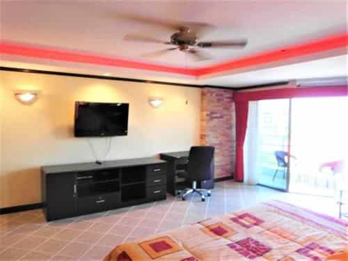 View Talay 2A 5th floor studio apartment with European style kitchen View Talay 2A 5th floor studio apartment with European style kitchen