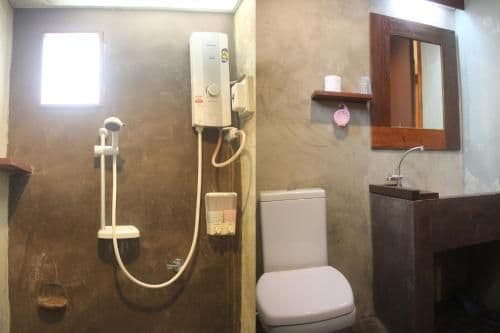 Twin Room with Private Bathroom