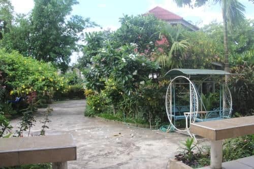 One-Bedroom Bungalow