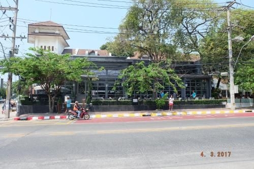 Piccolo Restaurant and Guest house1