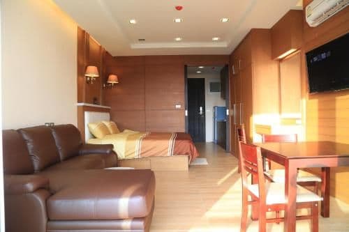 Studio Apartment with Sea View