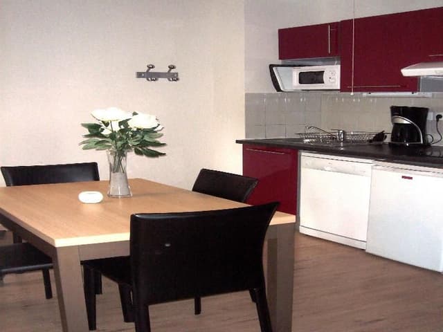 APARTMENT CAPACITY 4 ONE BEDROOM