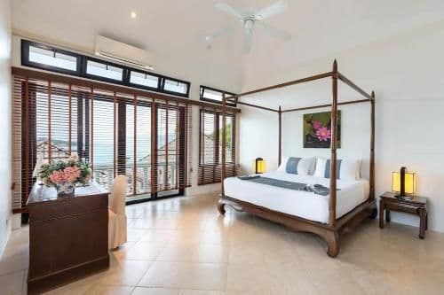 Villa - Beach Front