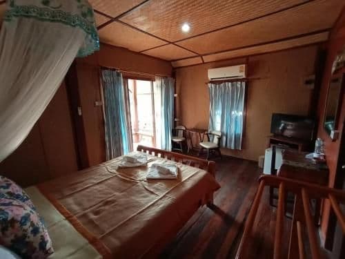 Double Room with Balcony (2 Adults + 1 Child)