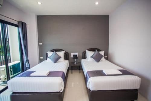 Standard Twin Room