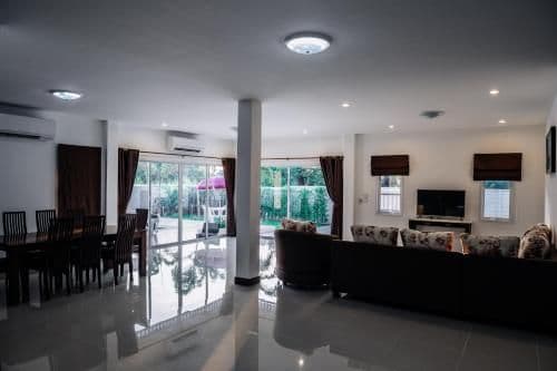 Deluxe Villa