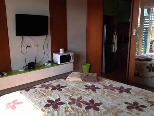 Studio Apartment with Sea View