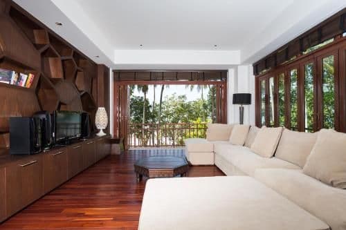 Villa - Beach Front