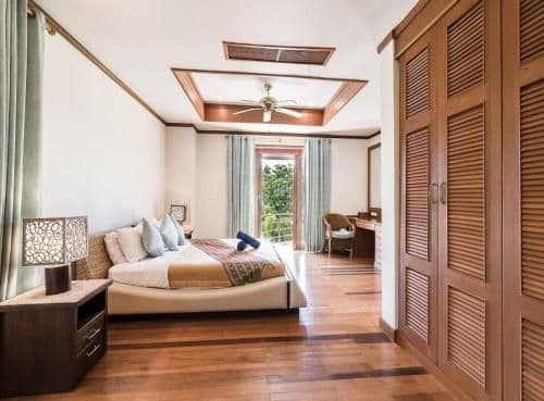 Villa with Sea View