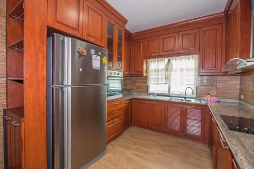 Villa Eden, 4 BR Luxury Pool & Garden, 10 min to Walking St.1