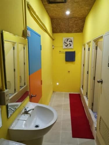 Single Bed in Dormitory Room - Lower Level