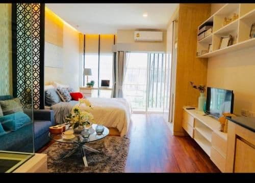 Studio Apartment
