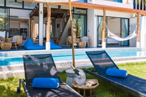 Villa - Beach Front