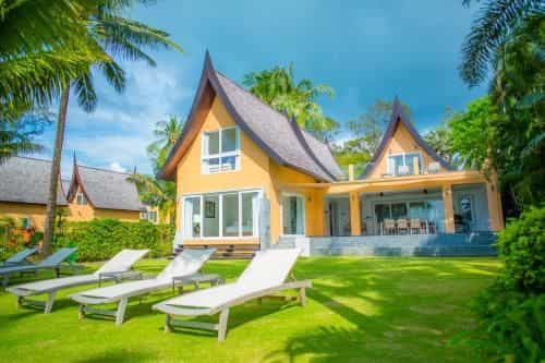 Aquamarine Villa Beachfront Aquamarine Villa Beachfront