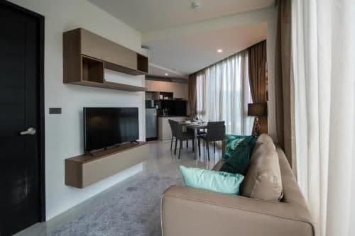 Apartment with Garden View