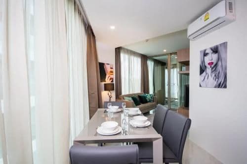 Apartment with Garden View