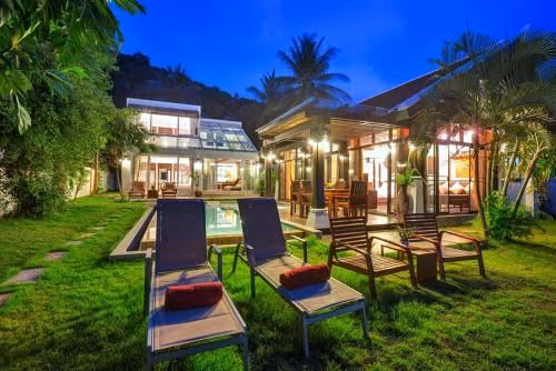 Villa - Beach Front