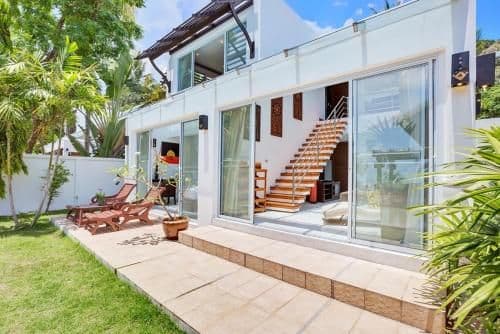 Villa - Beach Front