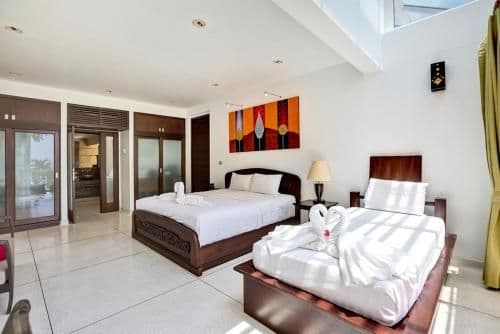 Villa - Beach Front