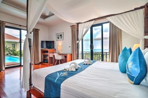 Villa with Sea View