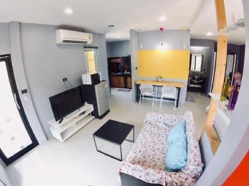 Studio Apartment