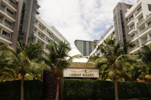 Sea View Apartment in Laguna Beach Resort3