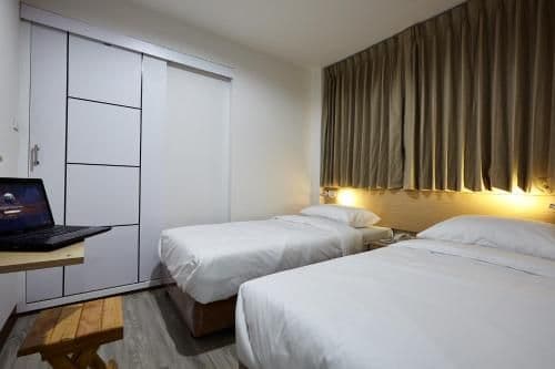 Economy Twin Room