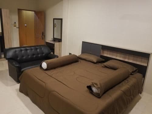 Large Single Room
