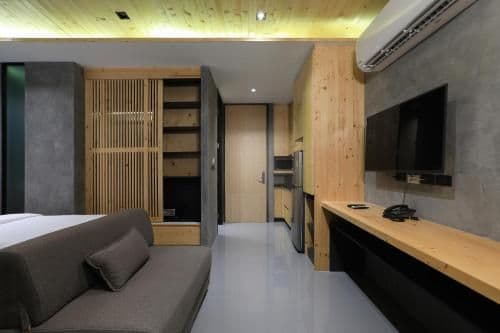 One-Bedroom Apartment