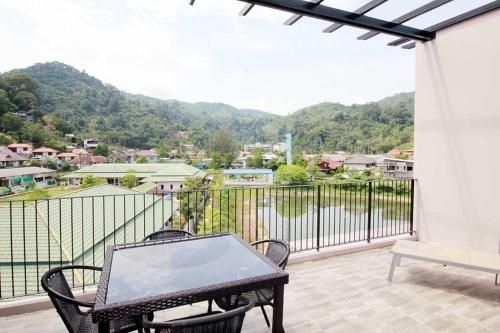 Kamala Lake View Townhouse4
