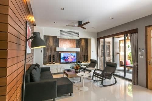 Three Bedroom Beach front Pool Residence