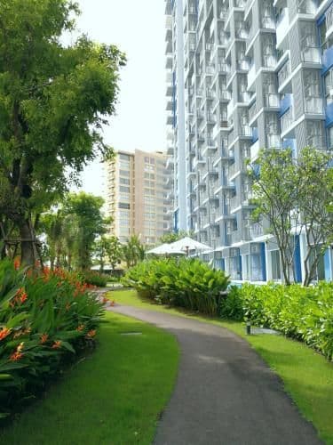 One-Bedroom Apartment with Pool Access