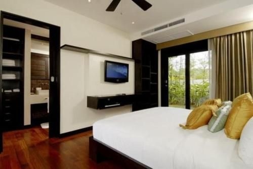 3 bdr Chomtawan Villa Bangtao by InDreams1