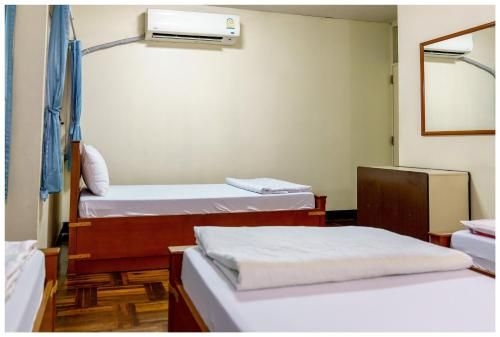 Mom Guesthouse1