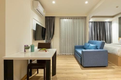 One-Bedroom Apartment